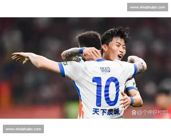 杭州绿城主场激战上海上港争夺关键三分引爆本轮中超焦点对决 杭州绿城主场激战上海上港争夺关键三分引爆本轮中超焦点对决